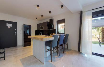 2 Bed House - Sleeps 4 - HotTub - Garden - Parking - Foto 2