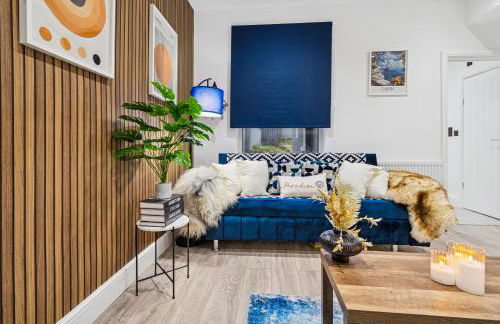 Deja Two Luxe 4BR House By AltoLuxo Short Lets & Serviced Accommodation With Free WiFi & Parking - Foto 6