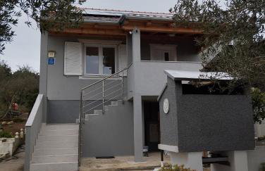 Robinzon kuća Niko - Photo 2