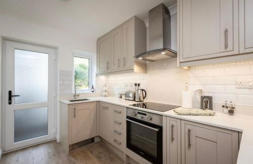 Fabulous High Street Townhouse With Stunning Views & Parking at 'Eagles Nest' - Foto 20