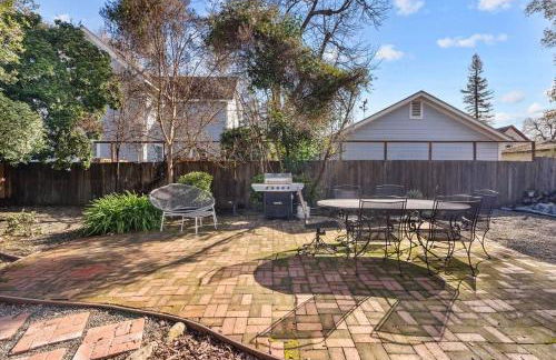 Downtown Napa HOT TUB Retreat - 3 Bed l 2 bath - Foto 27