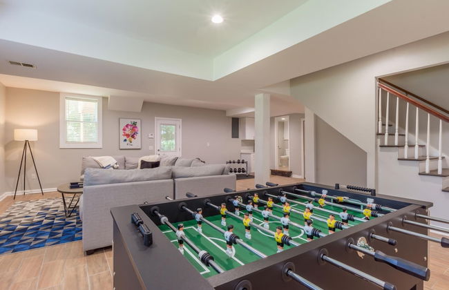 Beautiful Large Newly Renovated 5 Bedroom House - Foto 43