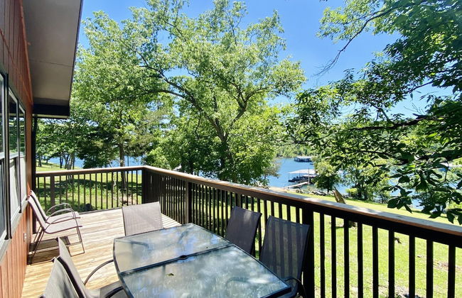 Calm Waters Cabin Resort - Photo 28