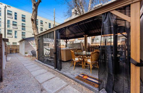 HOT TUB Firepit Pool Table Patio Cozy Downtown Denver - Foto 68