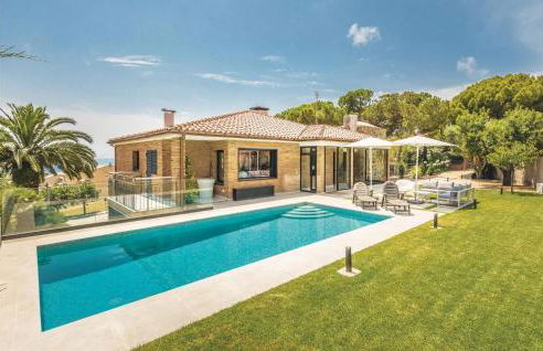 Stunning Home In Alella With Wifi - Foto 1