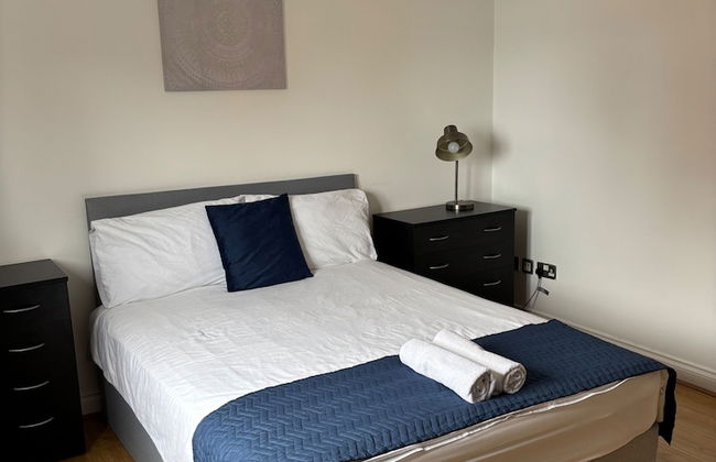 Glasgow City Escape - Spacious 3 Bedroom Apartment - Foto 9