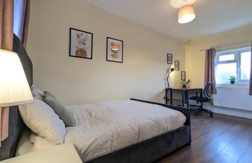 5 Ensuite Bedroom House Near Centre Free Parking - Foto 8