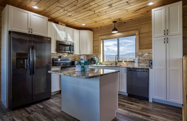 Smoky Lake Retreat 3 Bedroom Cabin by RedAwning - Foto 8