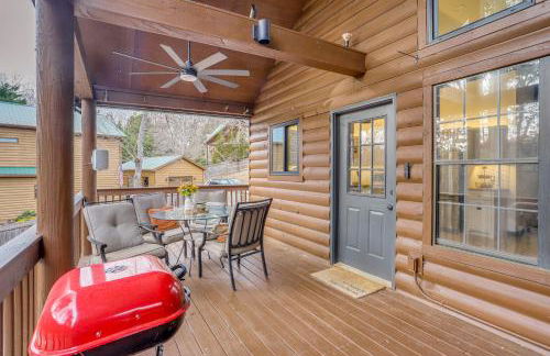 Steps to Lake Lanier Wooded Escape with Boat Dock - Foto 28