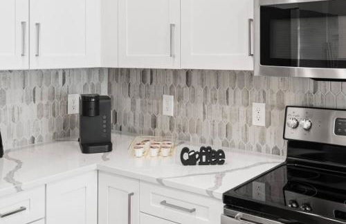 Contemporary Living 5 Min From Downtown - Foto 12