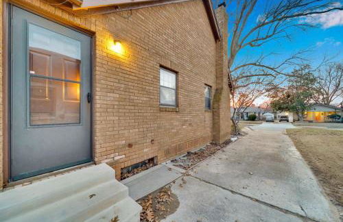 Romantic escape, hot tub, fireplace, massage room! - Foto 20