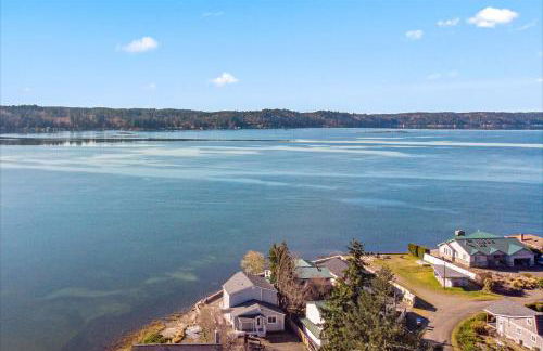 Belfair Beach House - Photo 10