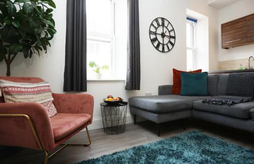 North Road By N And N Stays, perfect for contractor and corporate stays, Long Stays welcome, Free on street parking, WIFI, Near Gloucester Road - Foto 14