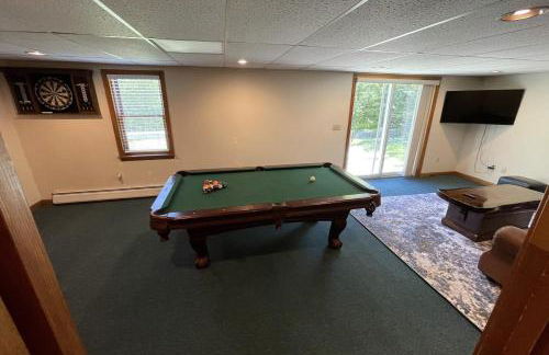 Spacious, Sunny Lake House! Close to ski trails. - Foto 24