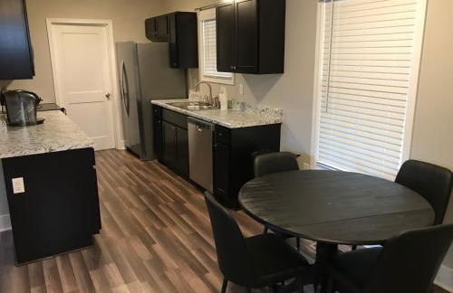 Brand New 3 bedroom 2 bath Home (Built 2022) - Foto 7