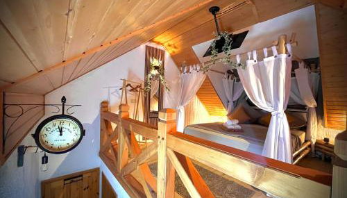 Stay by Home Deluxe Apartment WiFi-PS4-TV-Loft-Bath-Kitchen - Foto 5