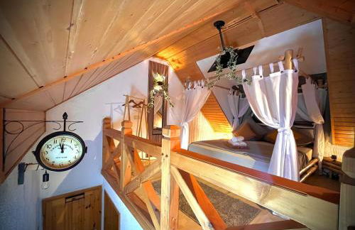 Stay by Home Deluxe Apartment WiFi-PS4-TV-Loft-Bath-Kitchen - Foto 5