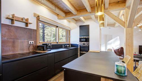 Les Flocons Dorés - Chalet sur le chemin des pistes - Foto 3, stove