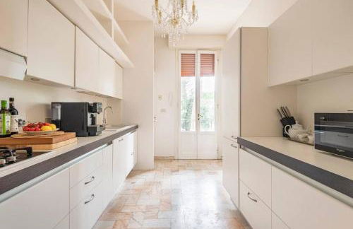 Majestic Villa in Hills of Florence with Gardens Gym Jacuzzi and Sauna - Foto 7