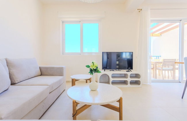 Resitour - Chania Aphrodite Beachfront - Photo 92