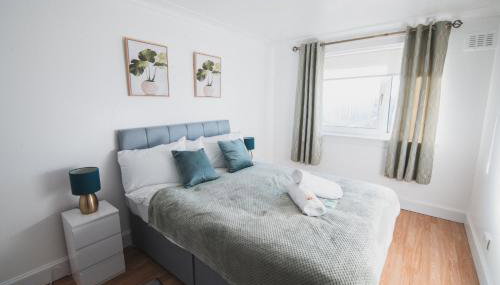 Modern 3BR Flat with Parking - Photo 4