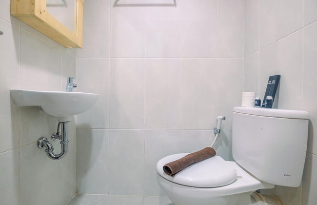 Comfort 1BR Apartment at Evenciio Margonda - Foto 9