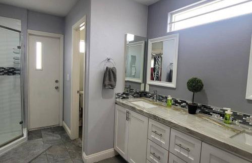 K - Fully remodeled and professionally decorated - Foto 3