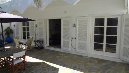 In front of the Beach. - Foto 4