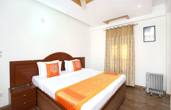 OYO 12185 Home Wayside Villa 3BHK Apartment Kasauli - Foto 2