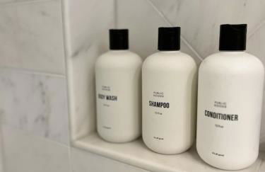 Oceanfront Fully Remodeled 2BR 2BA, Pool, Hot Tub, Gated Parking - Foto 33