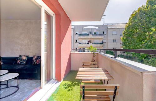 Séjour Cosy - 5 min Aéroport Orly - Parking Privée & Terrasse - Foto 6