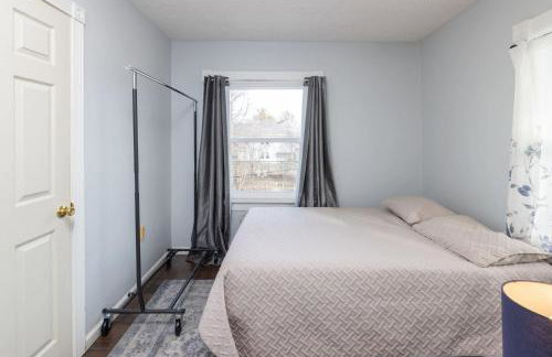 5 Bedroom 3200 Sq Ft House for Downtown Travelers - Photo 47