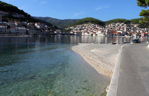 Family friendly house with a swimming pool Praznica, Brac - 24570 - Foto 5