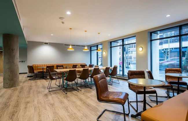 Student Only Botanic Studios - Foto 3