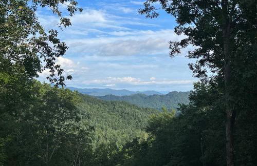 Nantahala Nook, cabin w/hot tub,game room, & wifi - Foto 37