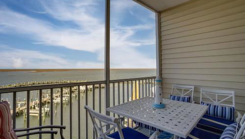 Walk to Main St Condo with Pool Access in Crisfield - Foto 1
