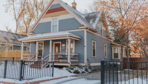 Spacious Downtown Family with Large Patio, Hot Tub, Fire Pit, by Forest & Peak Retreats - Foto 3, Other