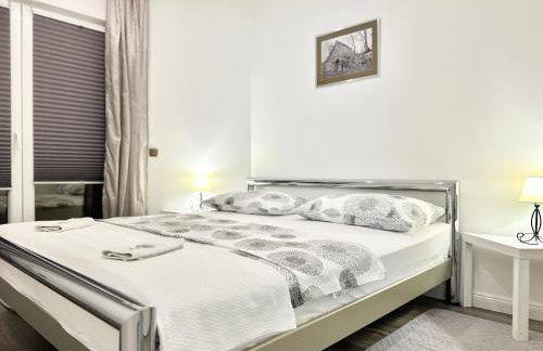 Villa Andrijana - Exclusively Yours - Family Getaway with Private Pool - Photo 38