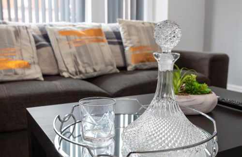 Cheadle village - Photo 43