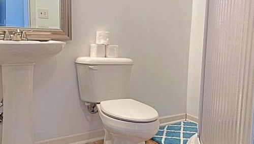 Crew Housing Sleeps 8 with 6 Beds plus 4 Bedrooms - Foto 3