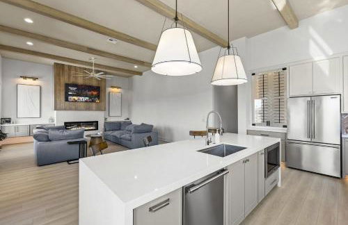 500 ft to beach Upscale Beach Home Golf Cart with Fire pit For 14 - Foto 13