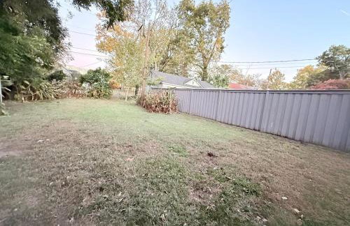 Cottontown Bungalow - Fast WiFi - Walk Downtown - Foto 20