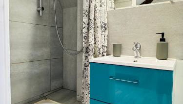 Studio 11 Proche Centre Ville avec Wifi Parking Troyes - Foto 4, Shower