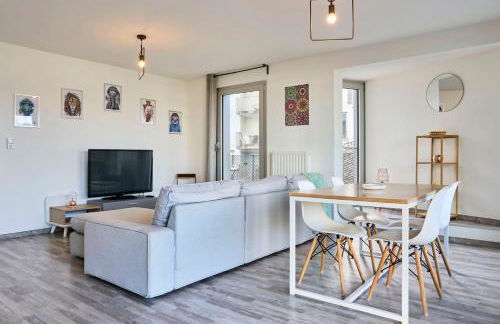 Appartement proche métro & 2 balcons + parking - Foto 1