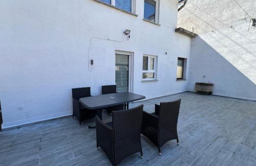 VipStay - Stilvoll und geräumige Apartments mit Terasse oder Balkon, Küche, kostenloses Parken, WLAN, Smart Tv - Foto 60