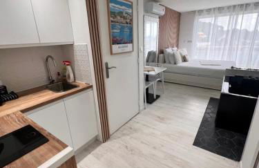 Suite jacuzzi 2 min de la mer - Foto 5