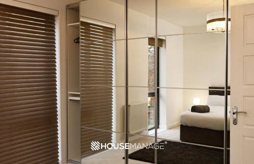 Modern Beautiful 5 bed -Sleeps 13 - Free Parking - Foto 28