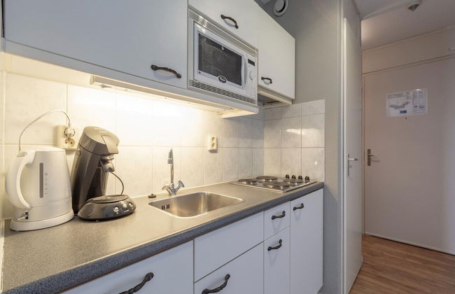 An Apartment That is Attractively Furnished - Foto 24