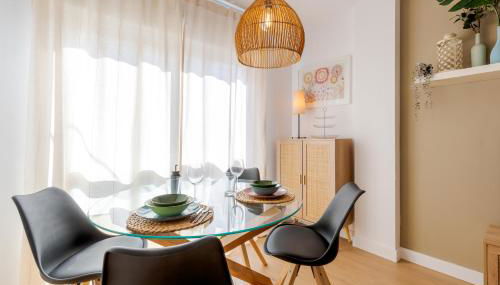 WintowinRentals Modern Apartment with Private Indoor Patio in Málaga - Foto 4