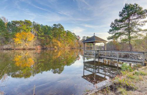 Spacious Lakefront Apt with Deck in Fayetteville! - Foto 3